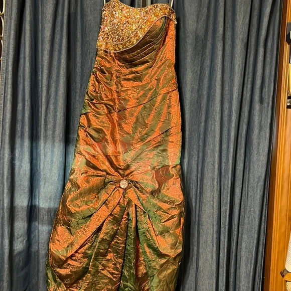 slim fit dress slacks Glitter-Tulle Long Prom Dress in Sequin Embroidery Gold / XSmall main image 1